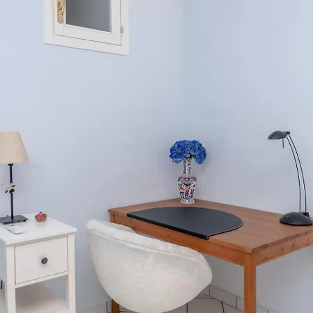 Apartman Realty Holidays Pinnidys House *